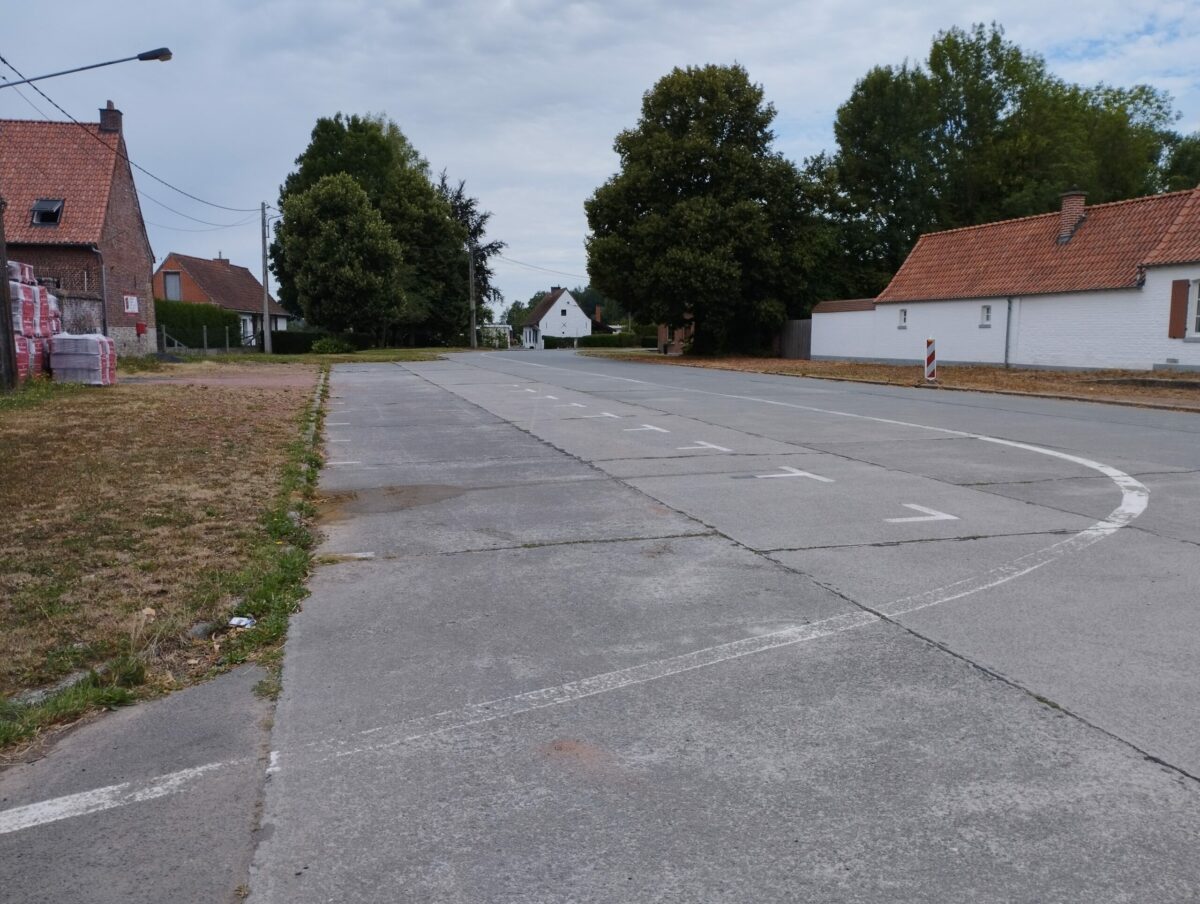 You are currently viewing Place d’Howardries